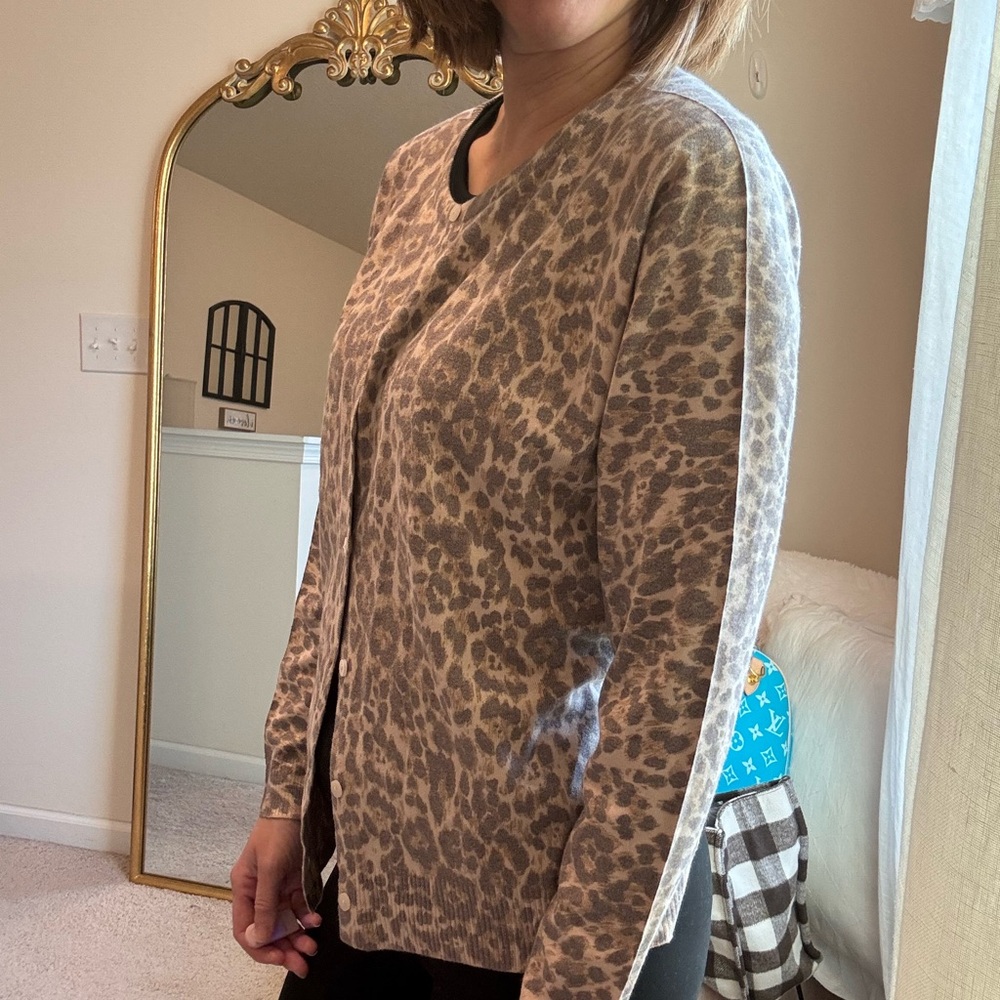 NWT Leopard cheetah Print button down Cardigan NWT - image 4